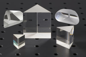 Inverting and dispersing prisms